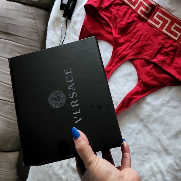 Versace Jersey Top & Bottom - Picture 1 of 5